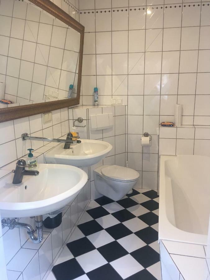Apartment Am Friedrich Ebert Park Mit Ueber 100Qm Wohnflaeche Hamm (North Rhine-Westphalia) Exterior foto